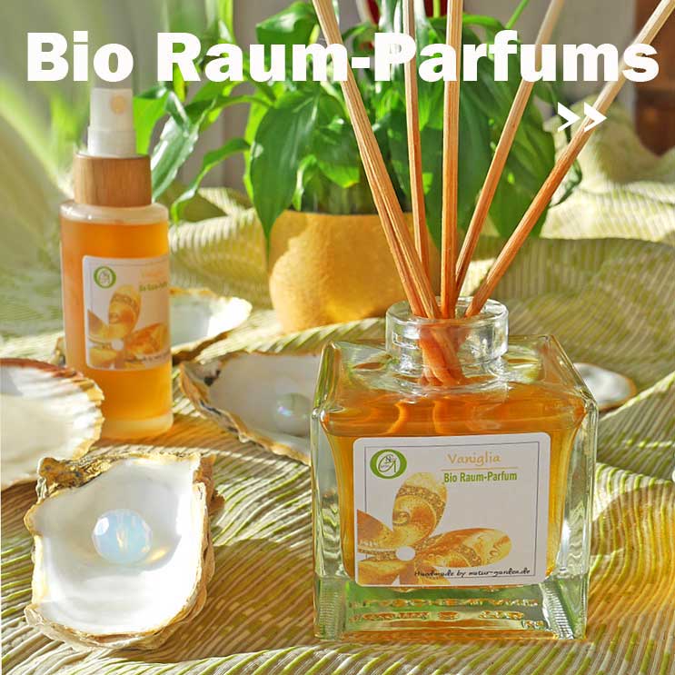 Bio Raum-Parfum: Bio Aromasprays, Bio Reed Diffusern, Lichtfänger mit Duftessenzen Bio Raum-Parfum: Bio Aromasprays, Bio Reed Diffusern, Lichtfänger mit Duftessenzen